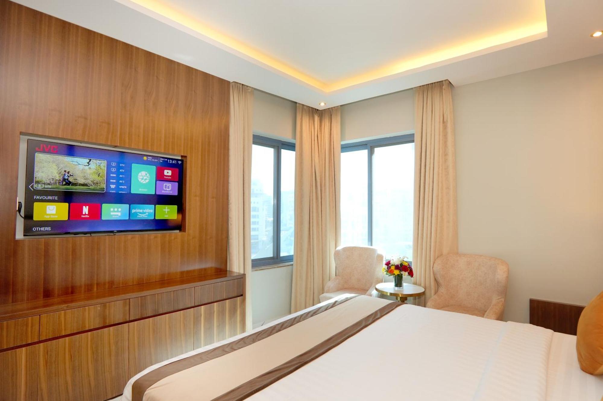 Executive Suite
